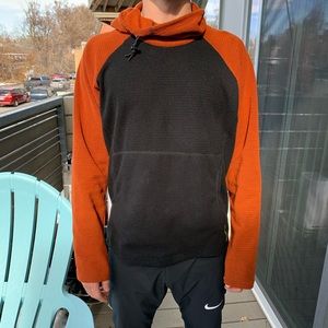 Men’s M Melanzana Micro Grid Hoodie Black/Rust